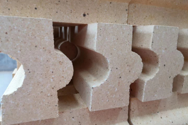 Heavy high alumina fire bricks