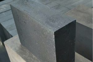 Effect of different graphite content on magnesia carbon refractory bricks