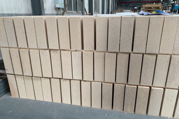 Sintered zirconium corundum bricks for glass kilns - Our Blog - 2