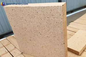 What are the advantages and disadvantages of kiln clay bricks?